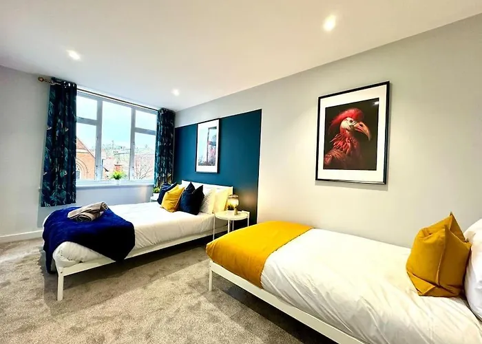 3Br Westbourne Delight - Near Beach & Bournemouth!